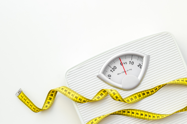 Cómo Controlar tu Peso de Forma Efectiva: 8 Consejos Avalados por la Ciencia